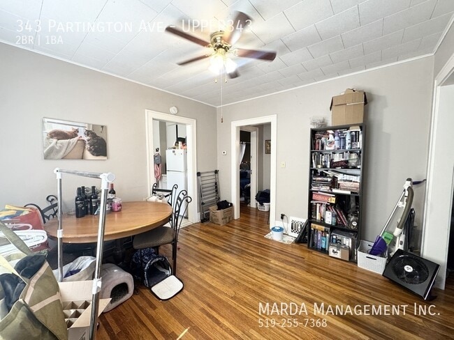 Photo - CHARMING 2 BED/1 BATH UPPER UNIT- WEST WINDSOR PLUS HYDRO & GAS! Unité UPPER343