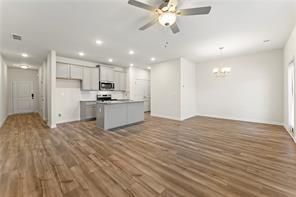 Photo - 1004 Merritt Dr