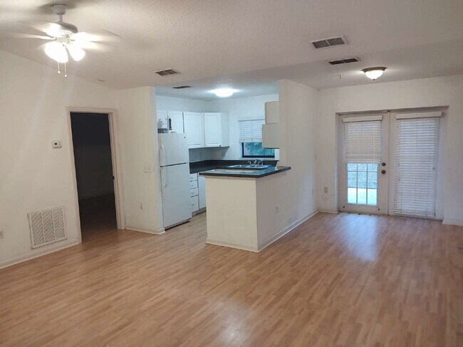 Photo - 2 bedroom home For rent