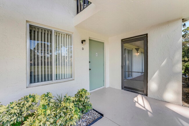 Photo - 6489 Chasewood Dr Unit D