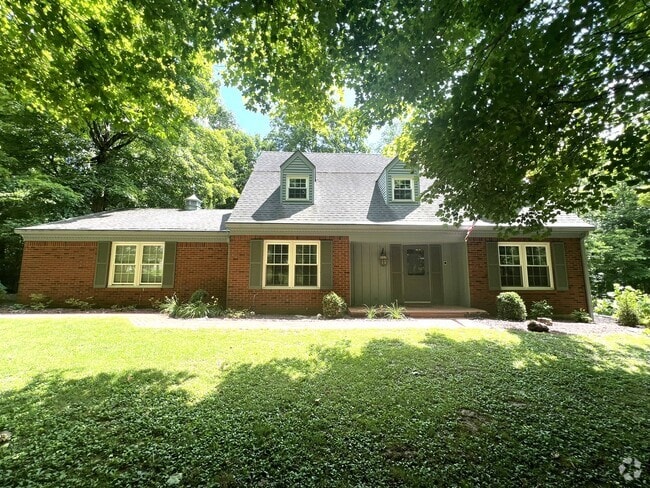 Building Photo - 1075 Woodland Ave Rental