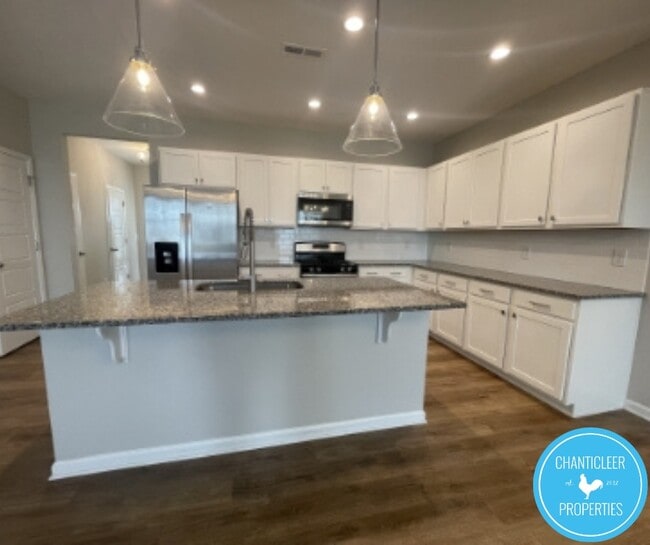 Photo - 764 Putney Hl Rd