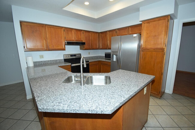Photo - 2250 W Rockwell Dr