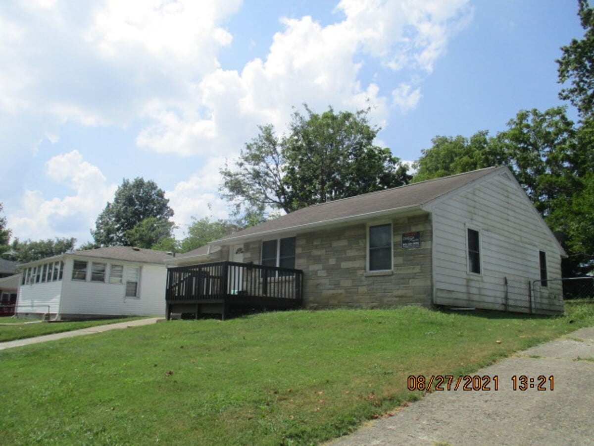 Photo - 703 N Washington St