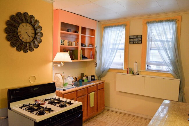 Photo - 539 Washington St Unit 2
