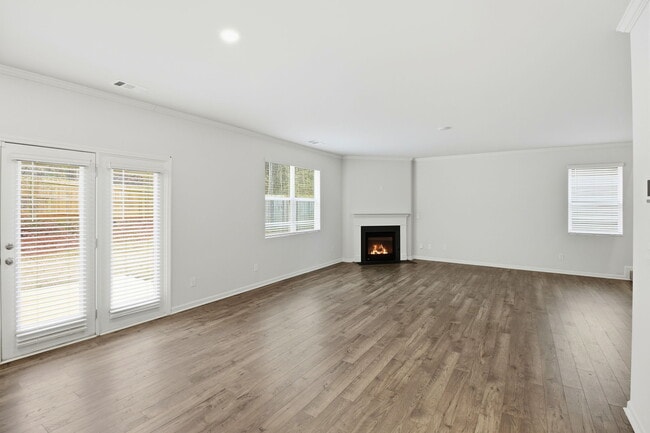 Photo - 1885 Ollie Crk