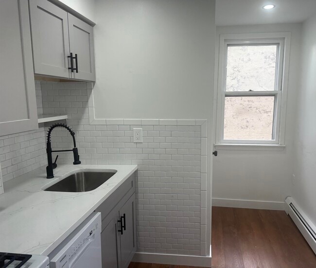 Photo - 107 Magnolia Ave Unidad 2R
