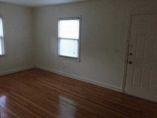 Building Photo - 3426 Covenant Rd Rental