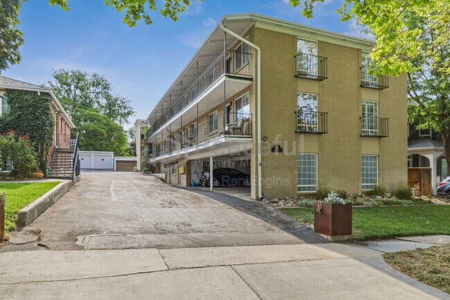 Photo - 122 N St Unit 10