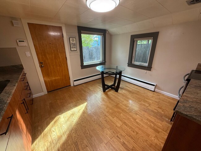 326 W 11th Ave