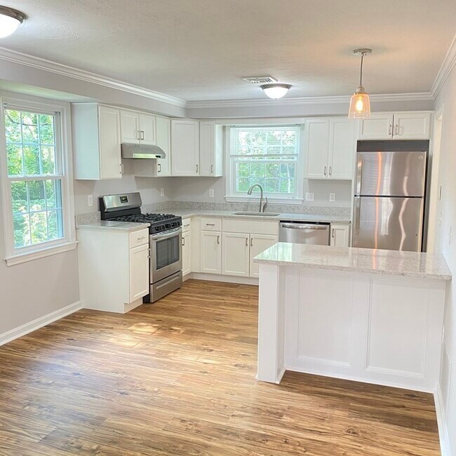 Photo - 104 Walpole St Rental