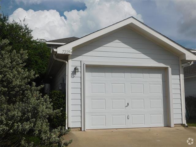 Building Photo - 7229 Irish Valley Trail Rental