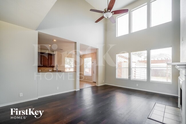 Photo - 1756 Oak Sprawl