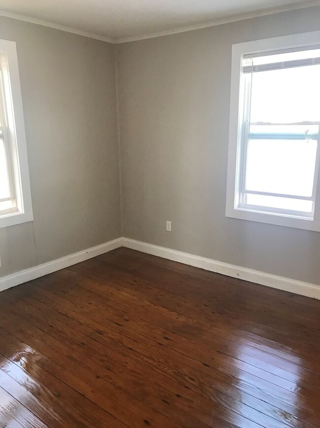 Photo - 1 Bedroom Available