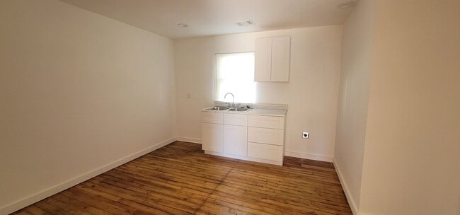 Photo - 3916 SW 4th Ave Unidad Rear