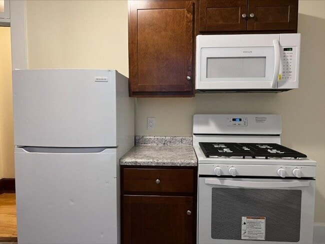 Photo - 11 N Franklin St Unit 2