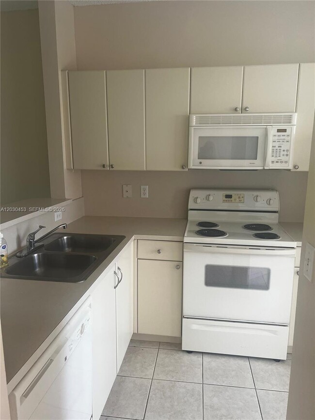 Photo - 2322 SE 23rd Ave