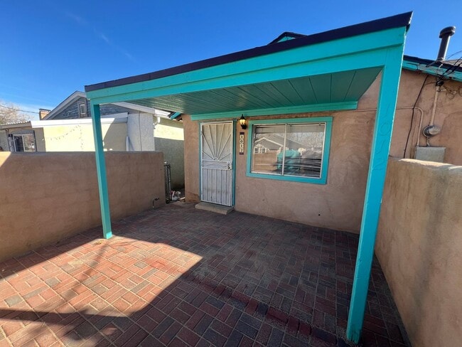 Photo - OLD TOWN 2 Bedroom 1 Bath