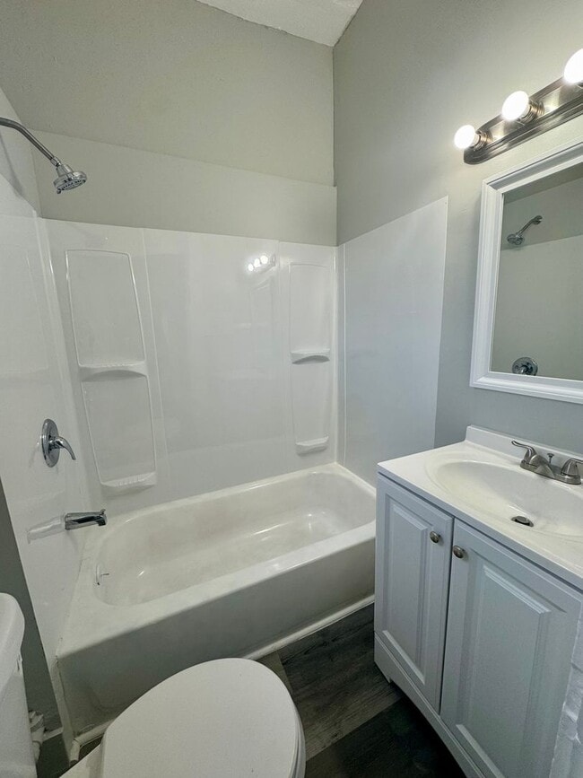 Photo - 2714 May St Unit 3