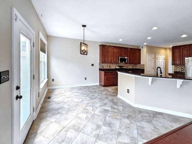 Photo - 1610 Idlewild Blvd