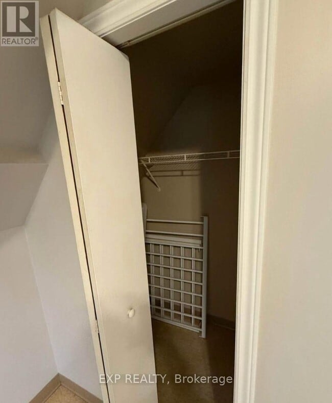 Photo - 25 Winniett St Unité 204