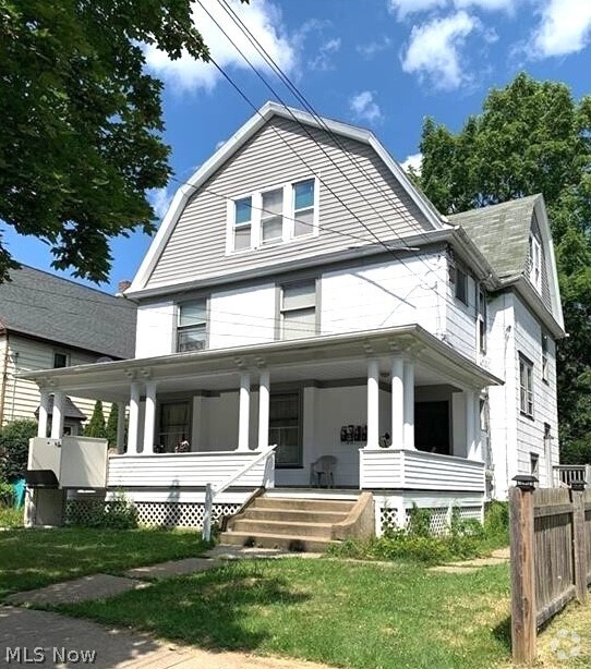 Building Photo - 191 Rhodes Ave Unit 3 Rental