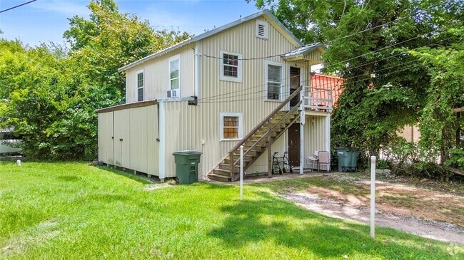 Building Photo - 1518 16th St Unit A Rental