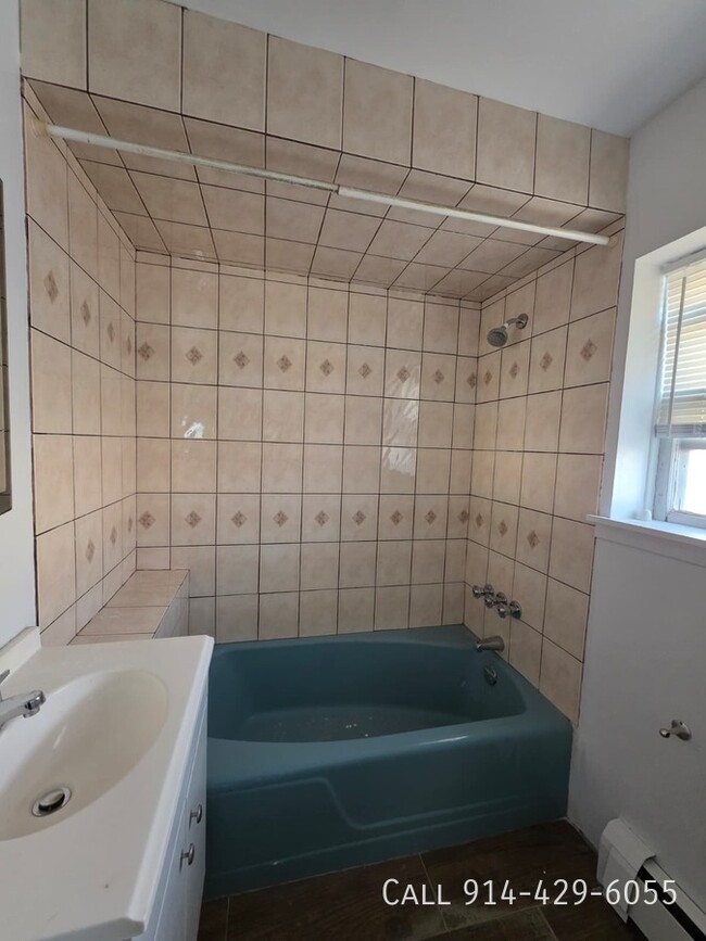 Photo - 622 Agar St Unit Apt 1