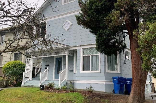 Building Photo - 1803 S Weller St Unit A