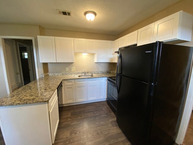 Photo - 3502 Gum St Unit B
