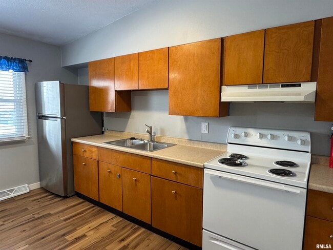 Photo - 3814 Mississippi Ave