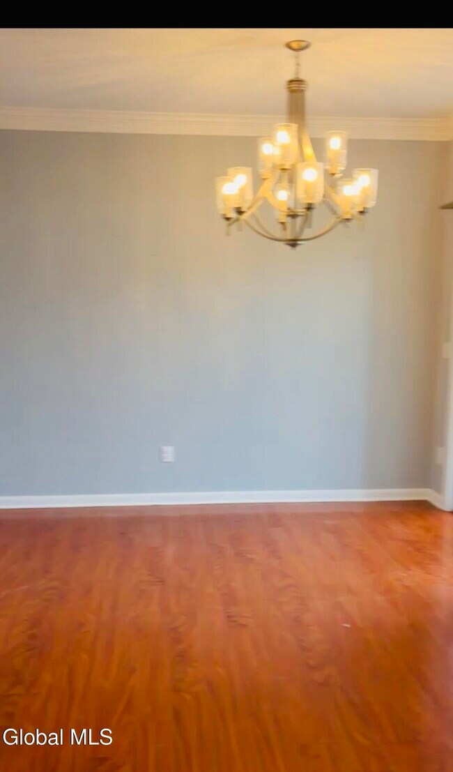 Photo - 413 Diamond Rock Cir