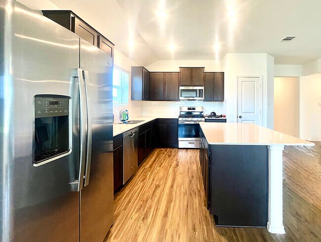 Photo - 217 Coventry Dr