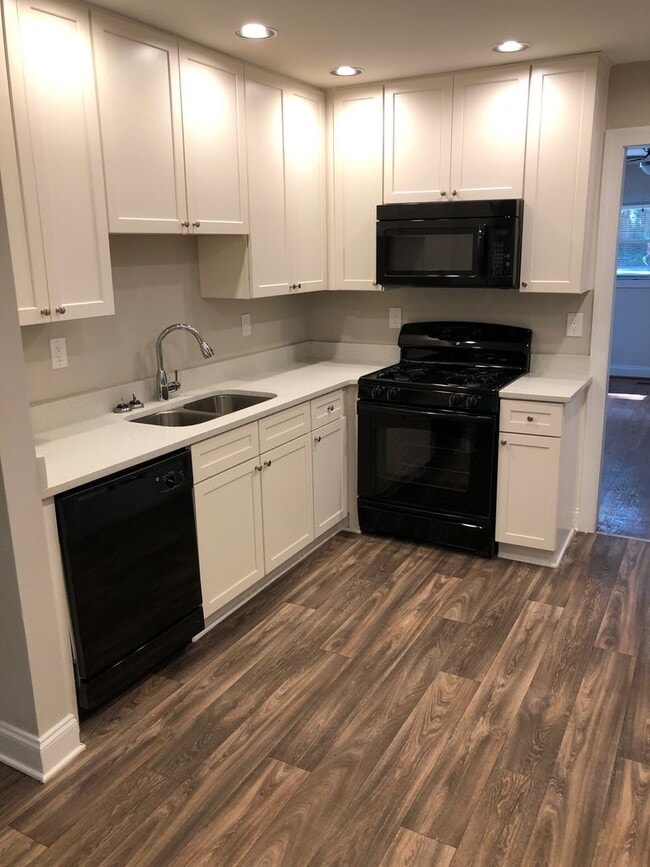 Photo - 333-335 Hillcrest Unit 335