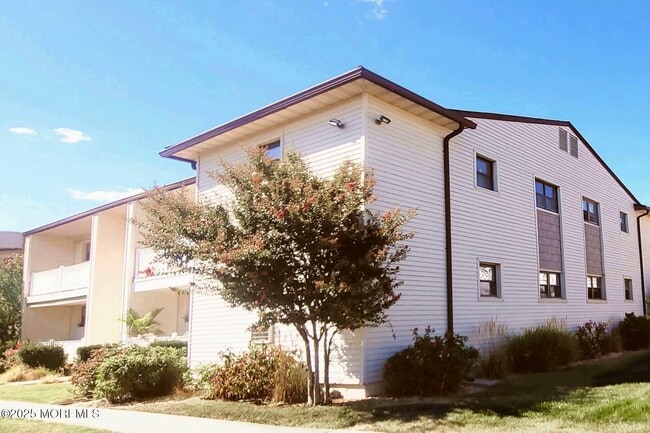 Photo - 76 Wharfside Dr Unit 76