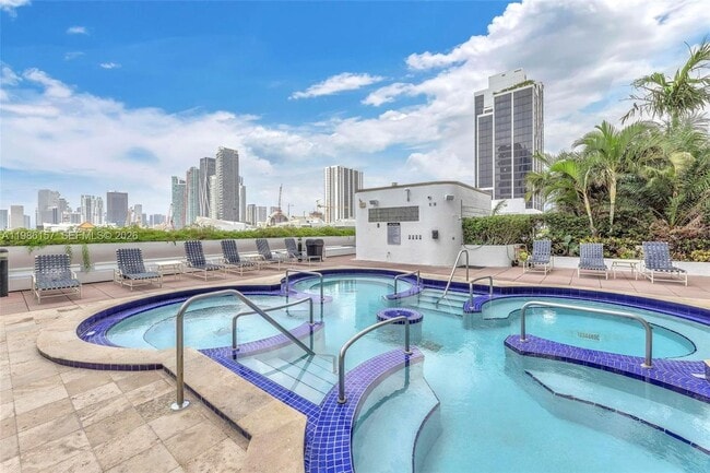 Photo - 1717 N Bayshore Dr Unit a3332