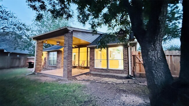 Photo - 931 Opal Chase Dr