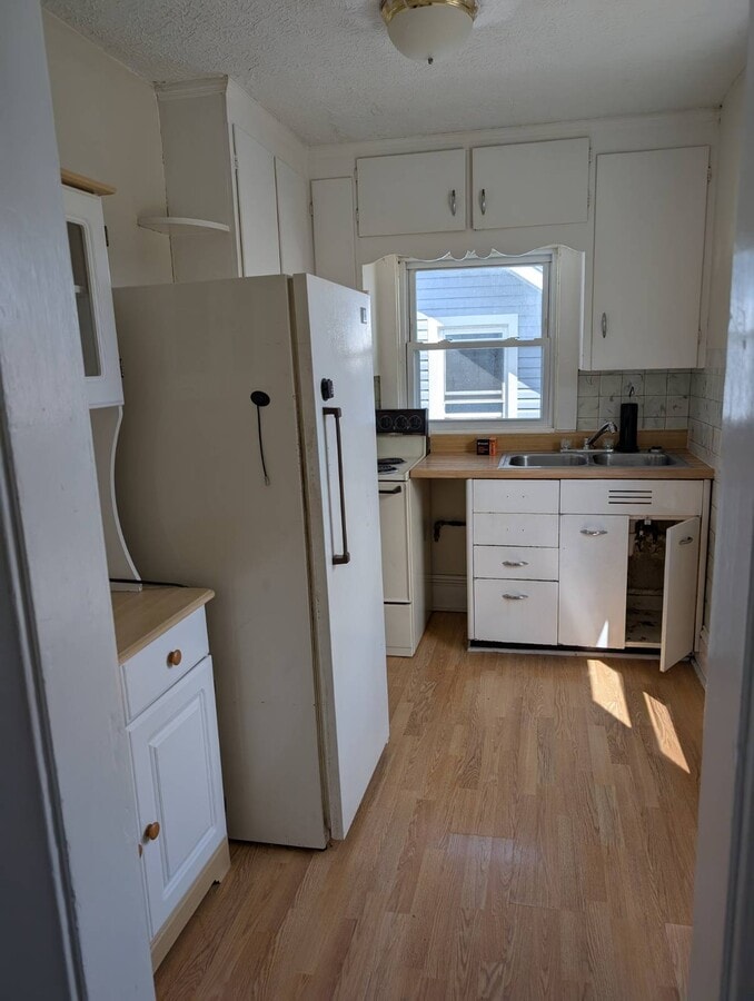 Photo - 1351 S Seneca Ave