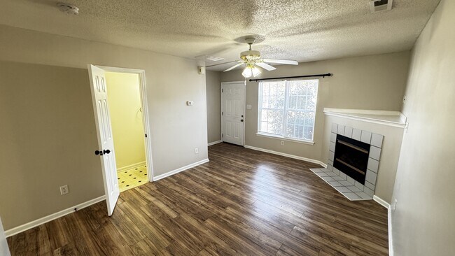 Photo - 509 Timberlake Trail