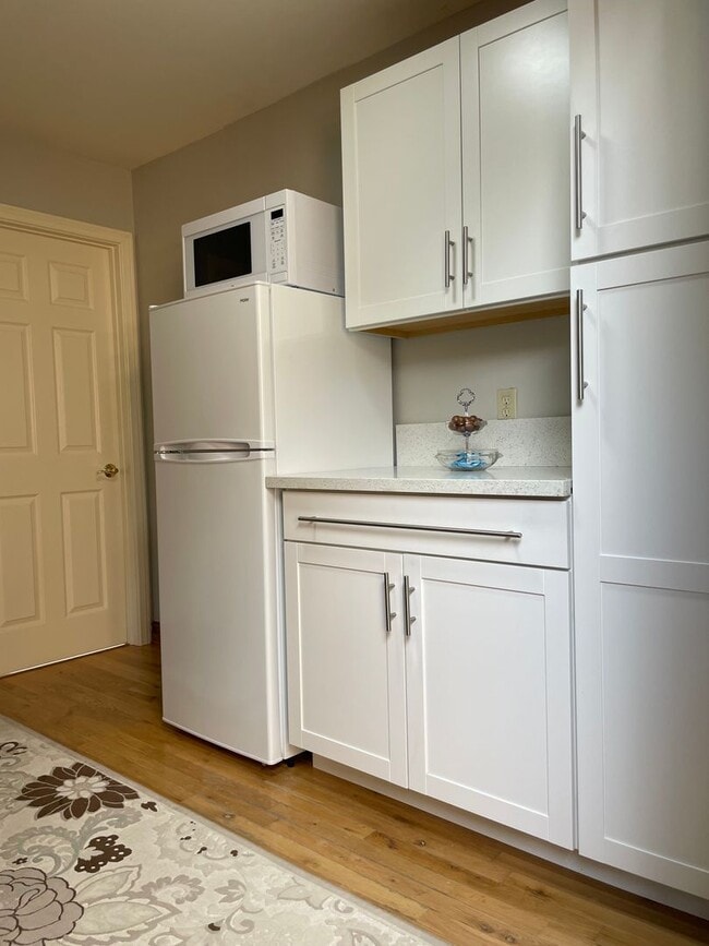 Photo - Great Location!