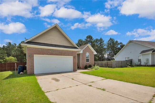 Photo - 112 Camrose Ct