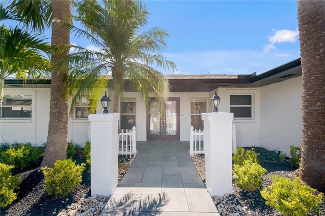 Photo - 3924 Versailles Dr