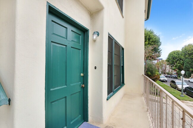 Photo - 10663 Eastborne in prime Westwood.  Near Century City!