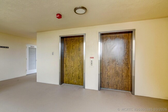 14426 Amberly Ln Unit 706