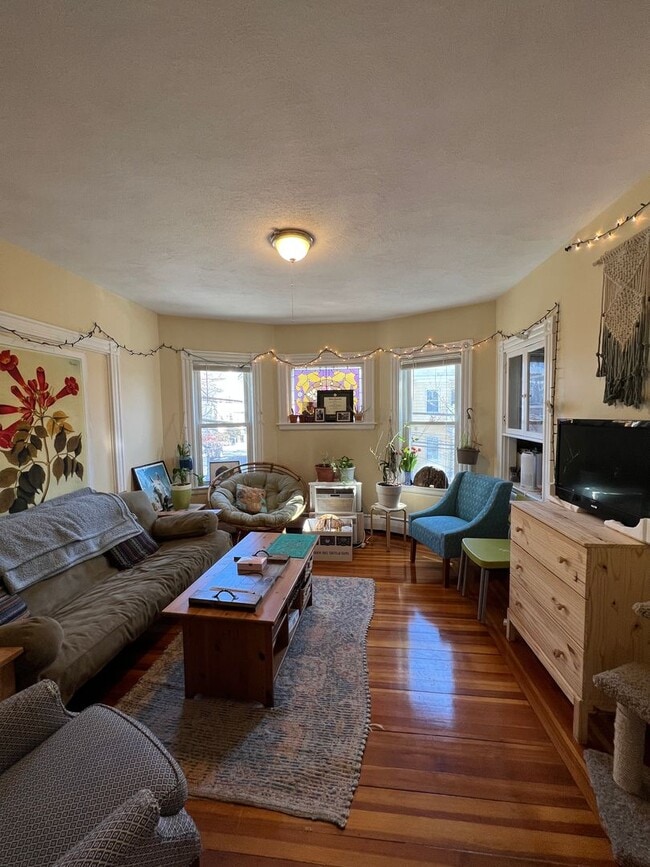 Photo - 2 Gilson Terrace Unit Apartment #2