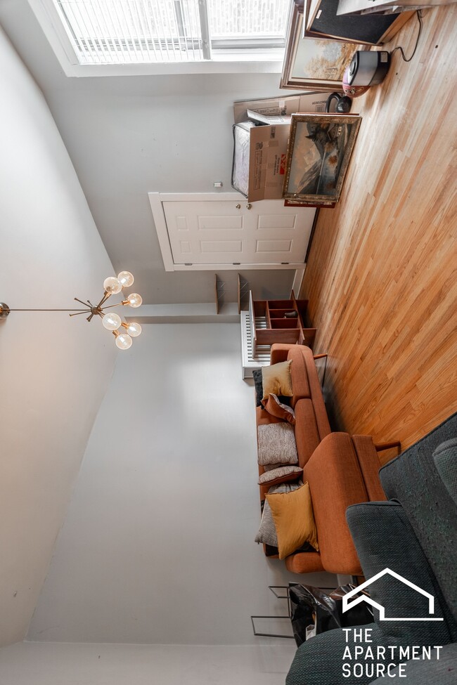 Photo - 3109 W Augusta Blvd Unit 1R