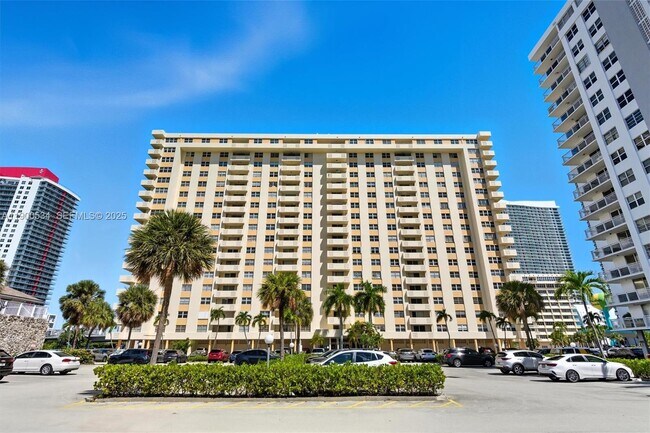Building Photo - 1833 S Ocean Dr Unit 1809