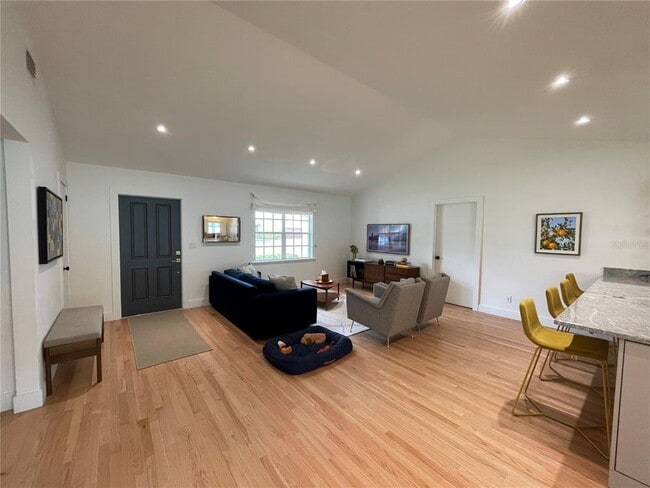 Photo - 3912 W San Miguel St