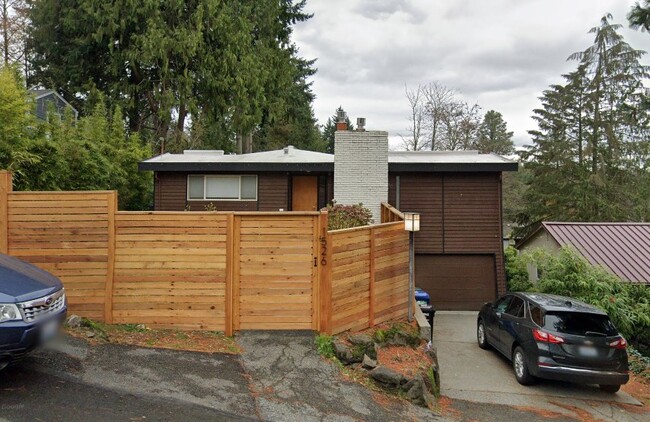 main entrance - 1526 NE 98th St House