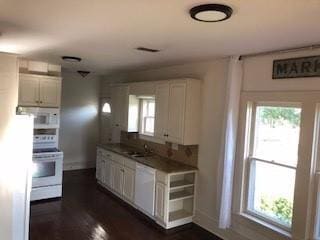 Photo - 502 Sayles Blvd